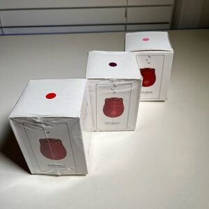 Rose shaped mini massager